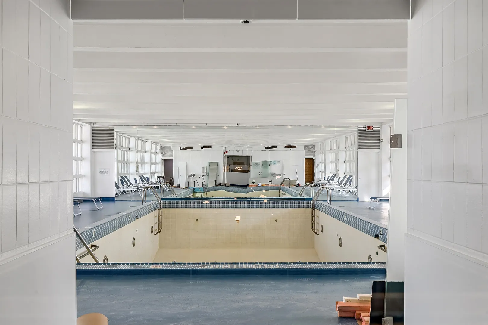 535 N MICHIGAN Avenue 1009 IL