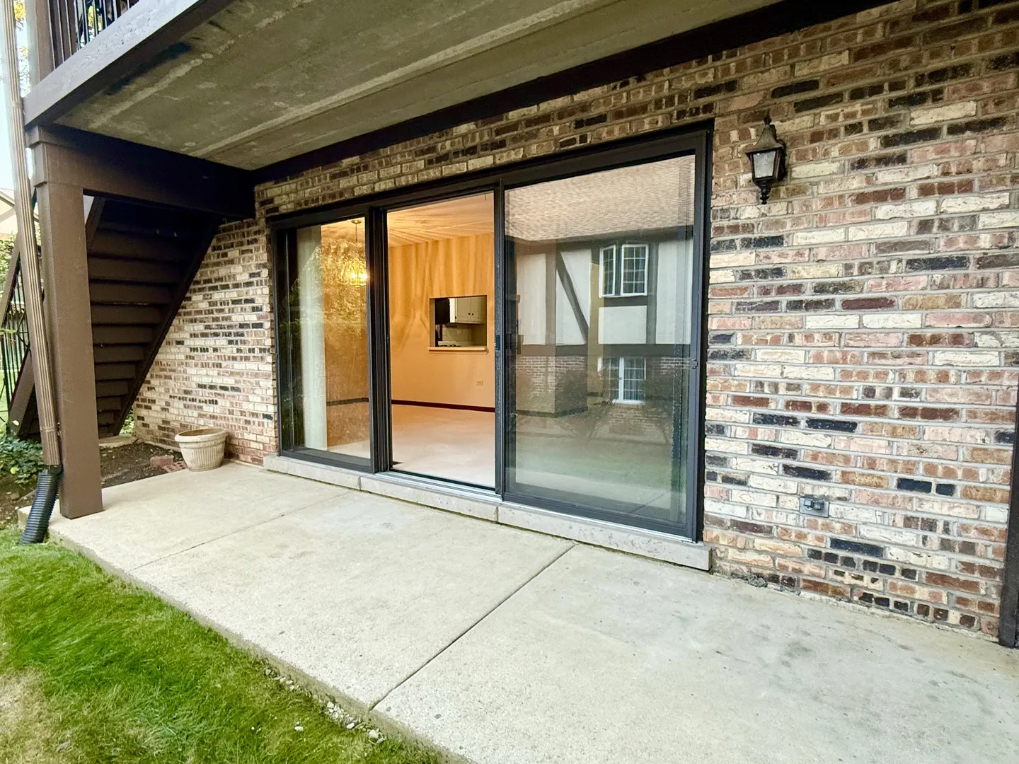 222 Stanhope Drive B IL