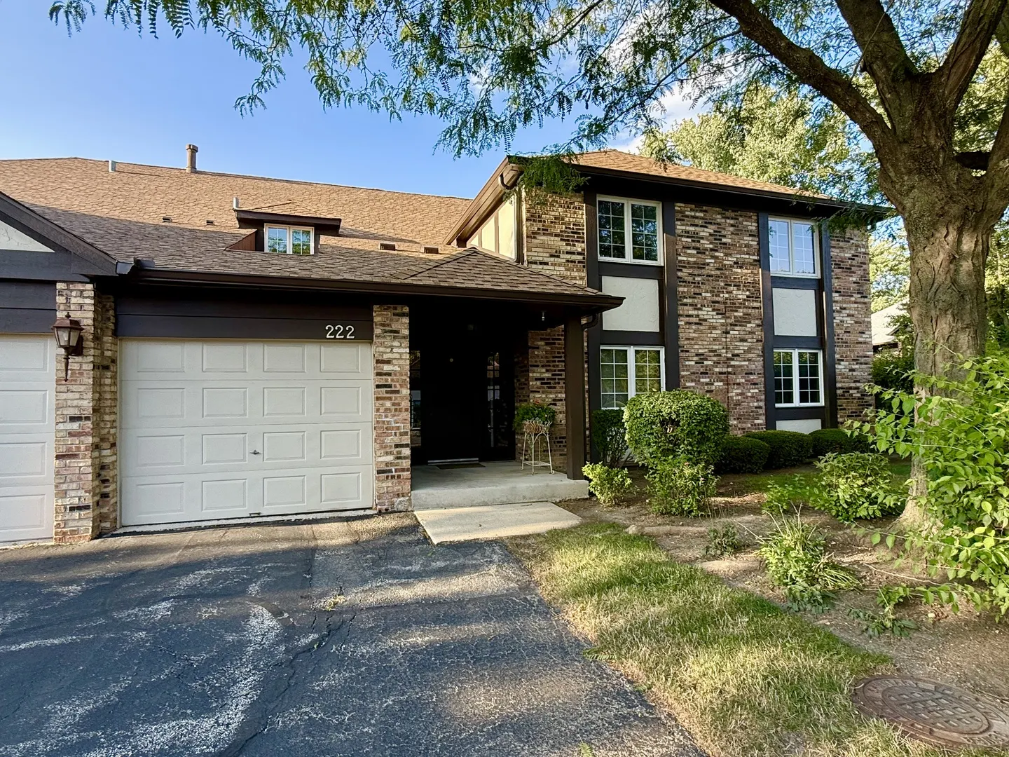 222 Stanhope Drive B IL