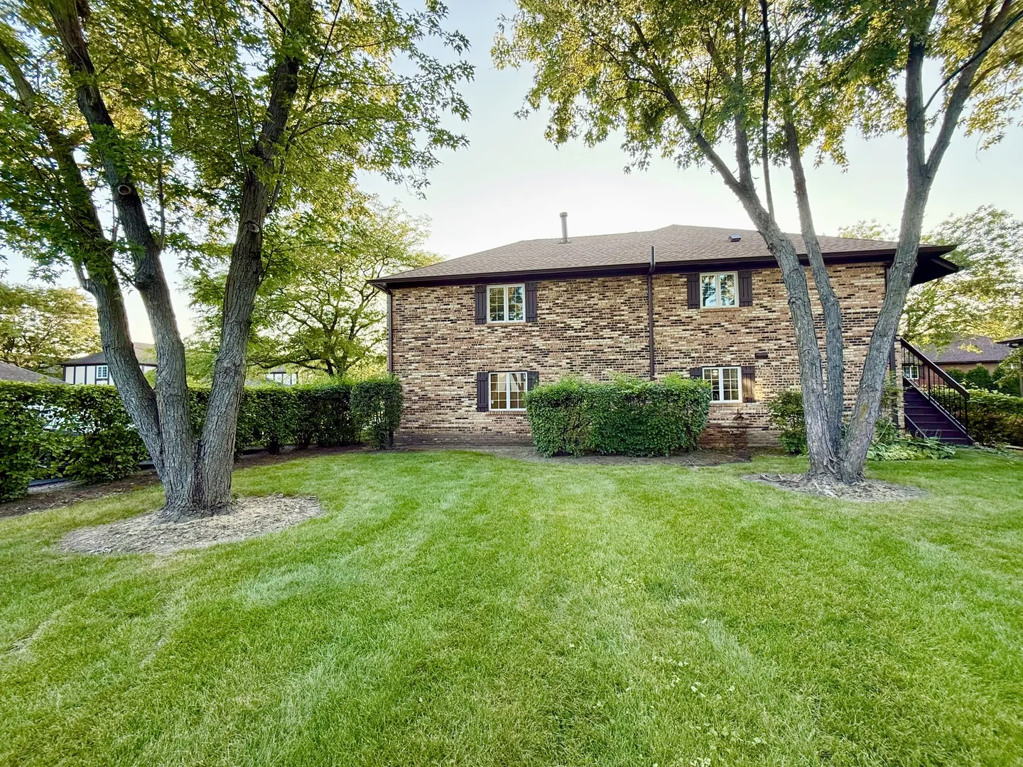 222 Stanhope Drive B IL