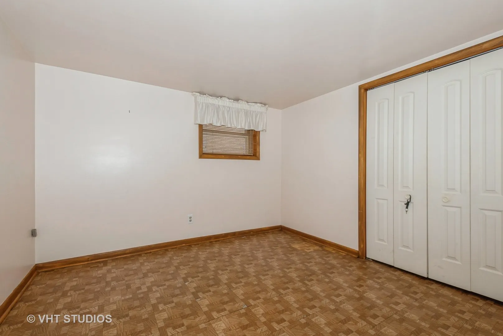 6004 S Kolmar Avenue IL