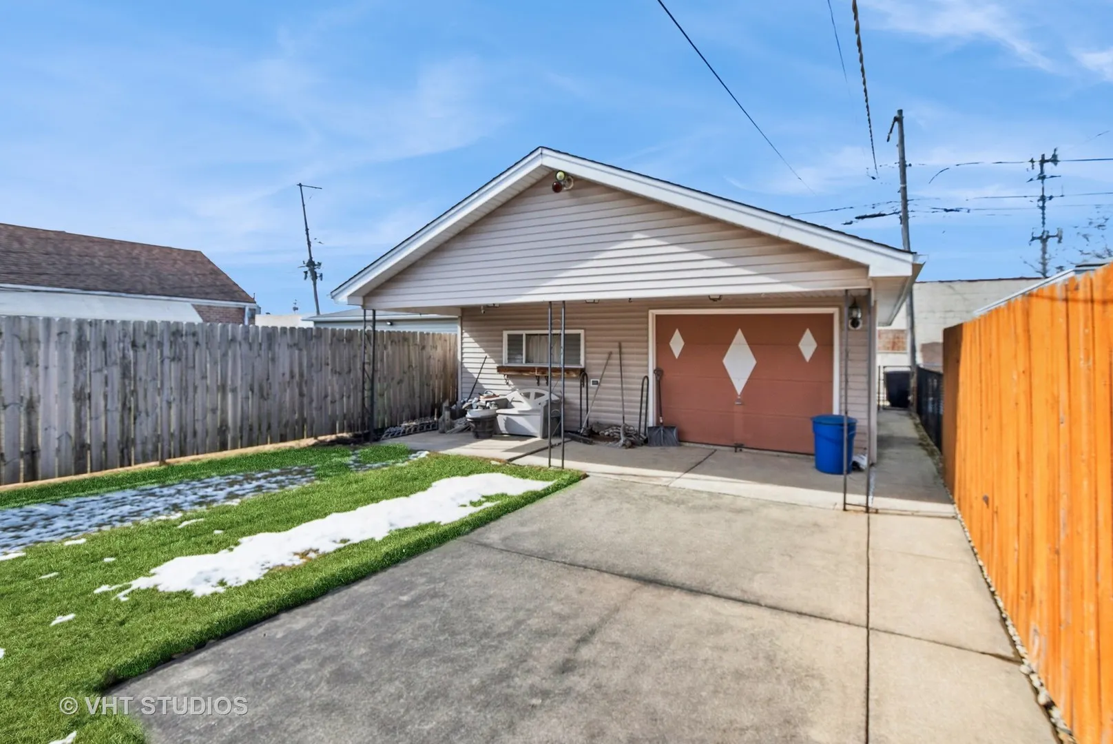 6004 S Kolmar Avenue IL