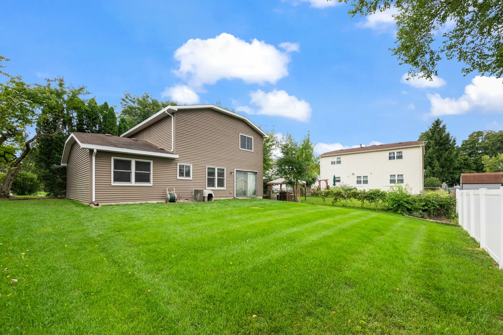 6 Wild Rose Court IL