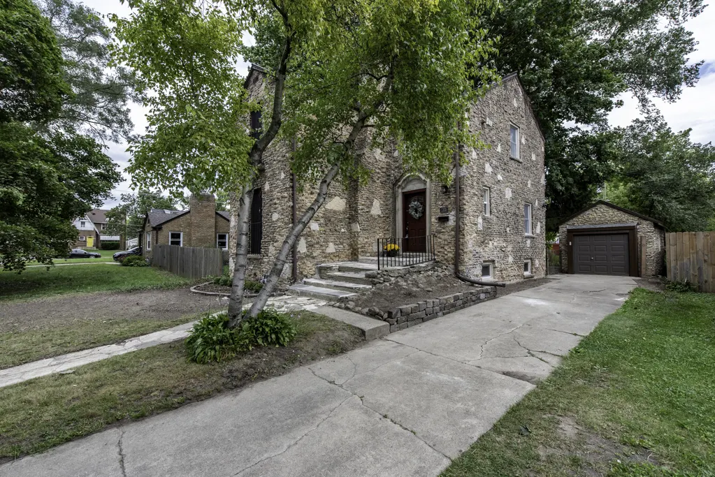1335 Chestnut Street IL