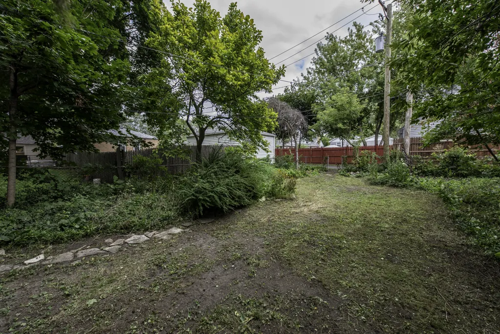 1335 Chestnut Street IL