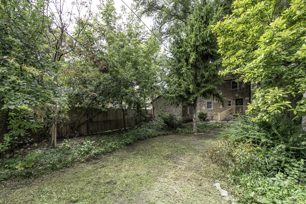 1335 Chestnut Street IL