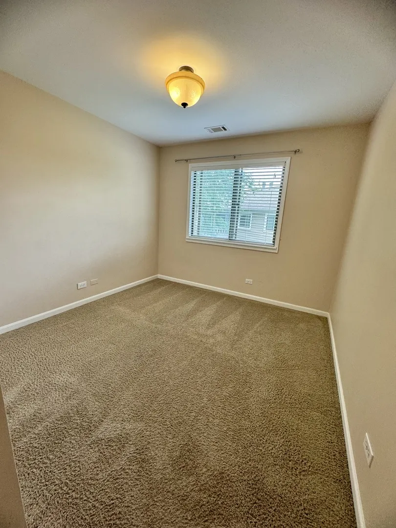 300 Pembridge Lane D2 IL