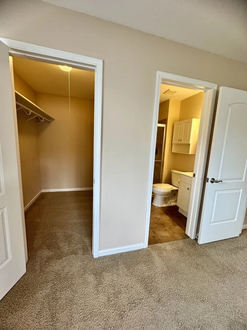 300 Pembridge Lane D2 IL
