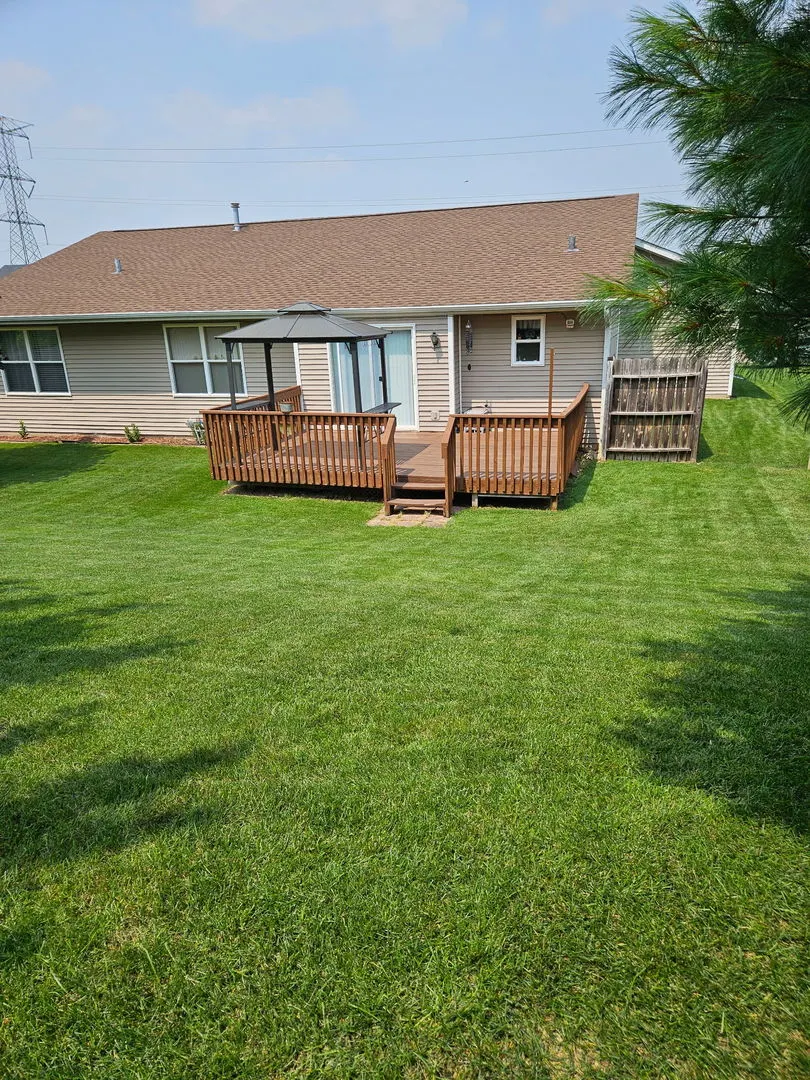 3045 Derbyshire Drive IL