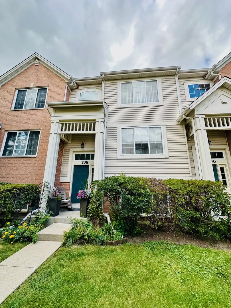 738 Hanbury Drive IL
