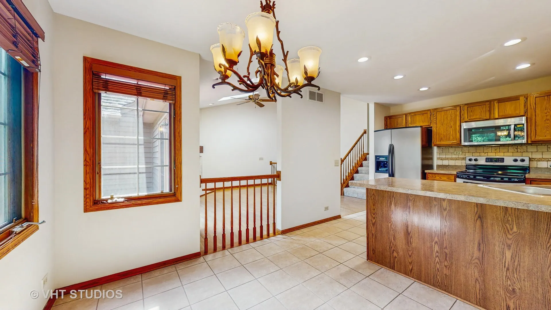 542 Silver Aspen Circle IL