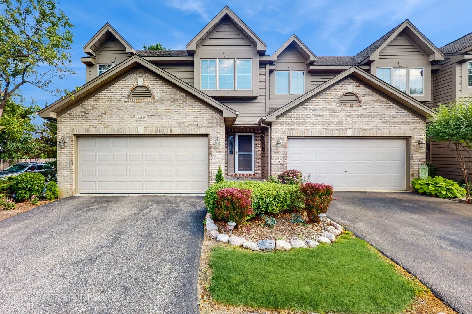 542 Silver Aspen Circle IL