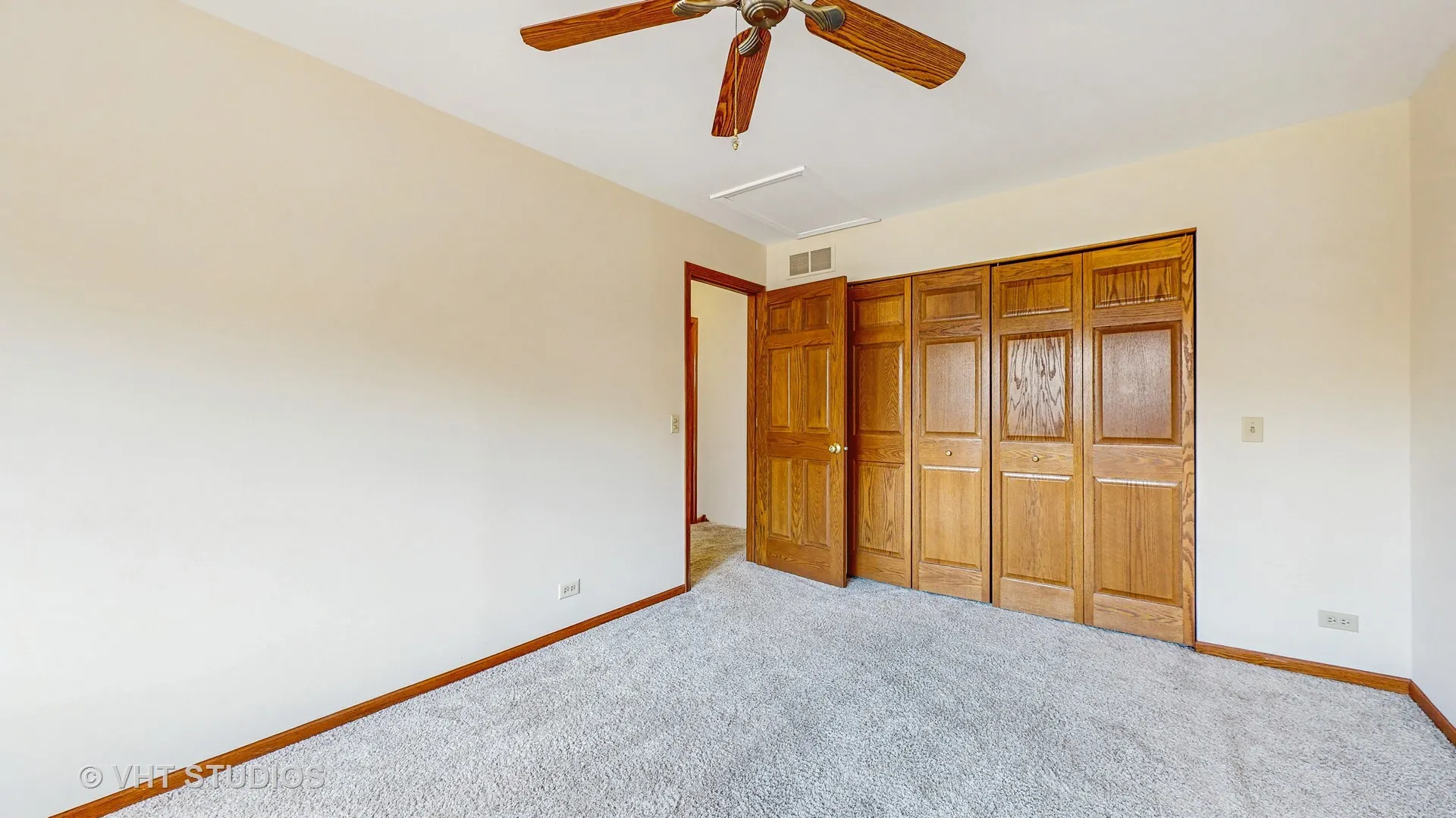 542 Silver Aspen Circle IL