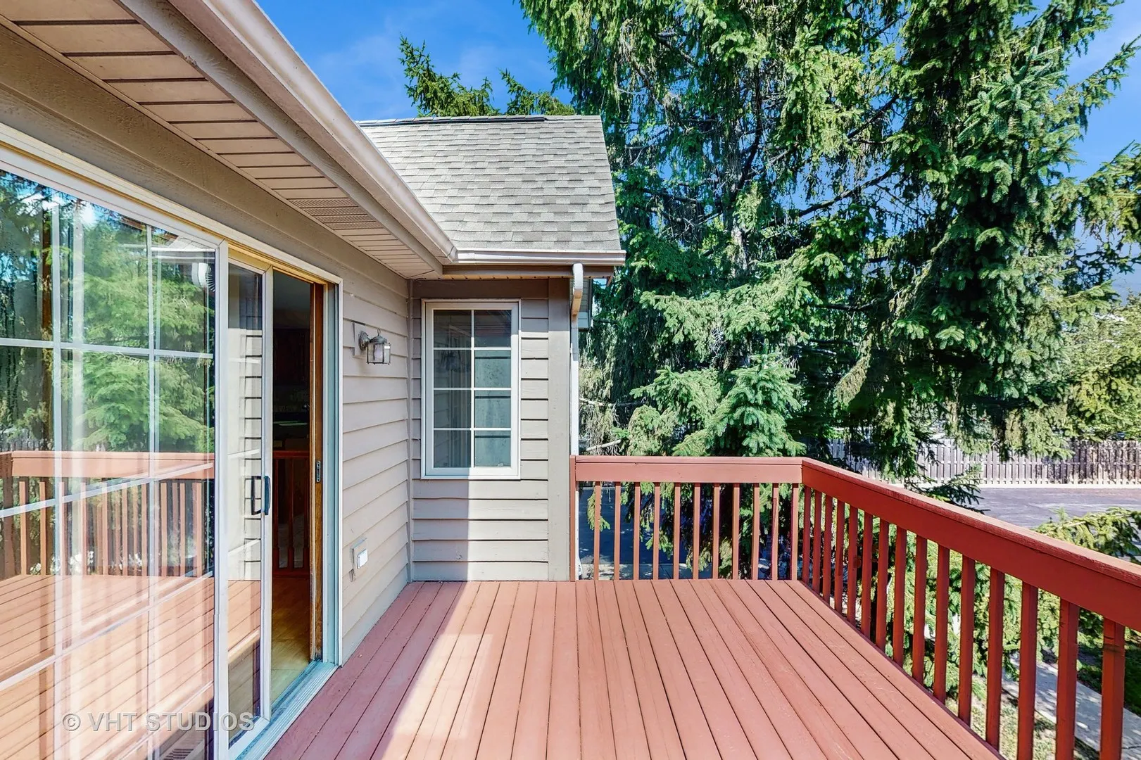 542 Silver Aspen Circle IL