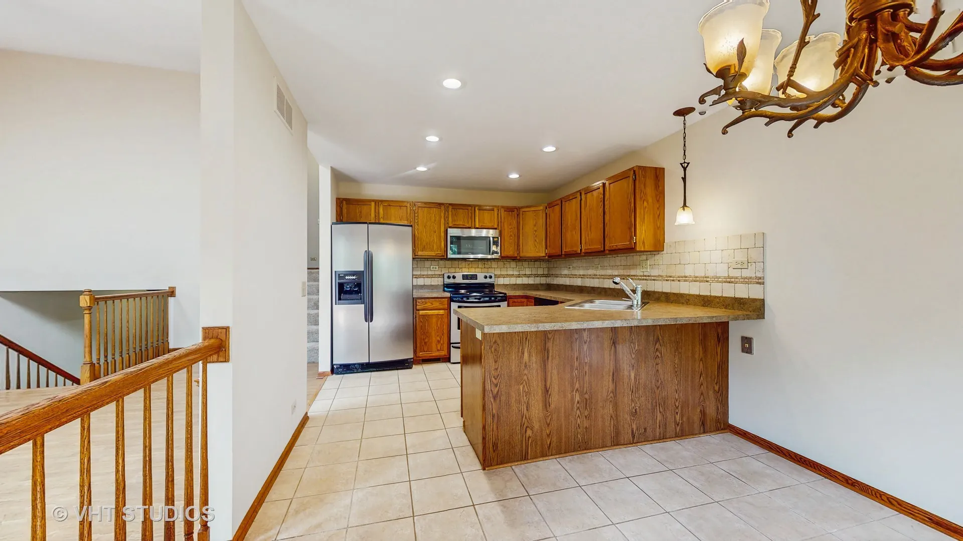 542 Silver Aspen Circle IL