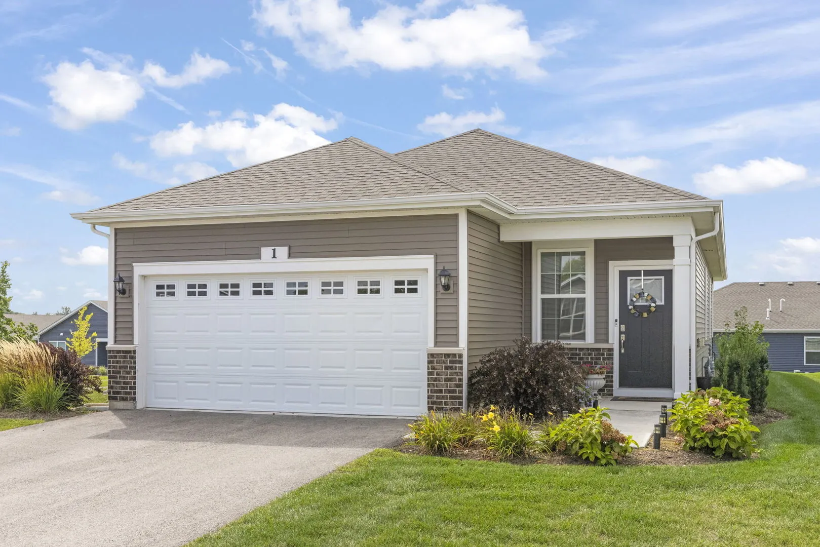 1 Savannah Court IL