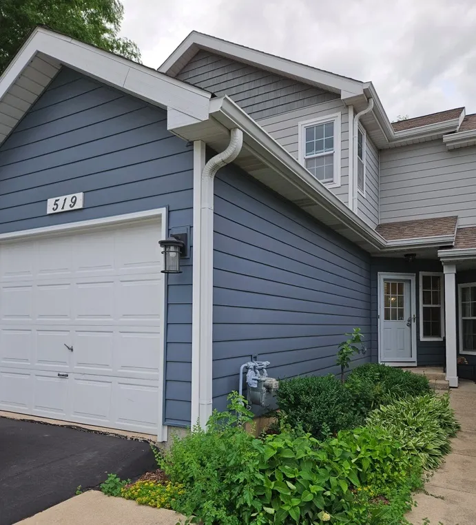 519 WOODCREST Drive IL