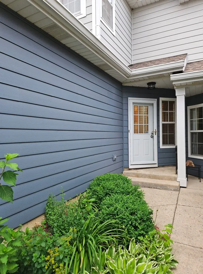 519 WOODCREST Drive IL