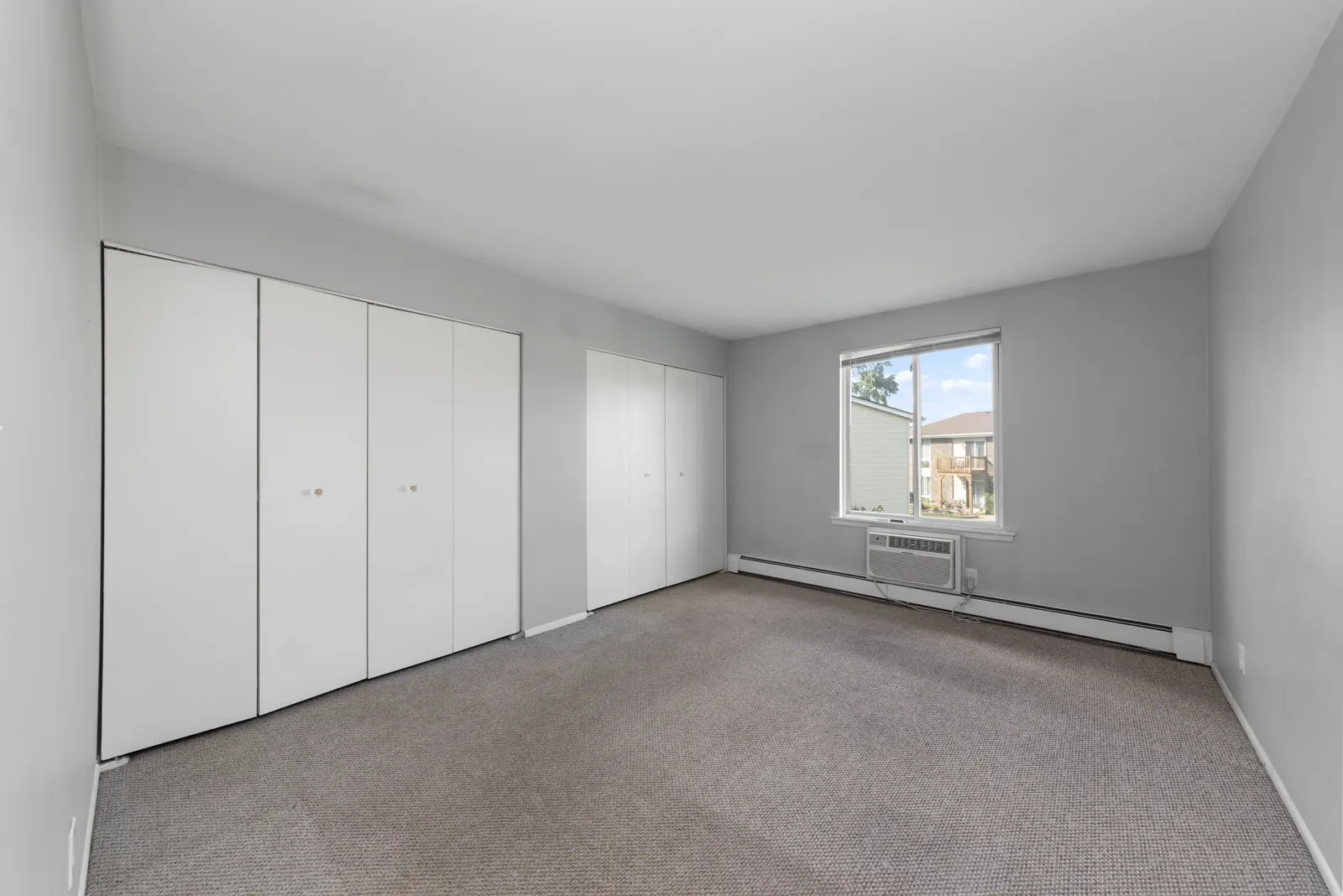 2400 Light Road 212 IL
