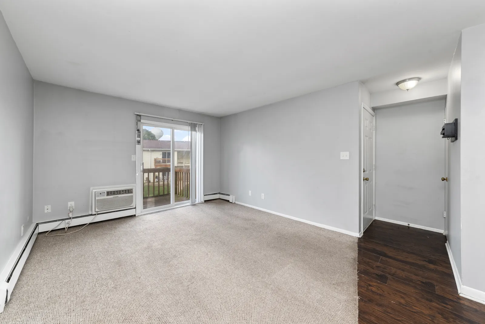 2400 Light Road 212 IL