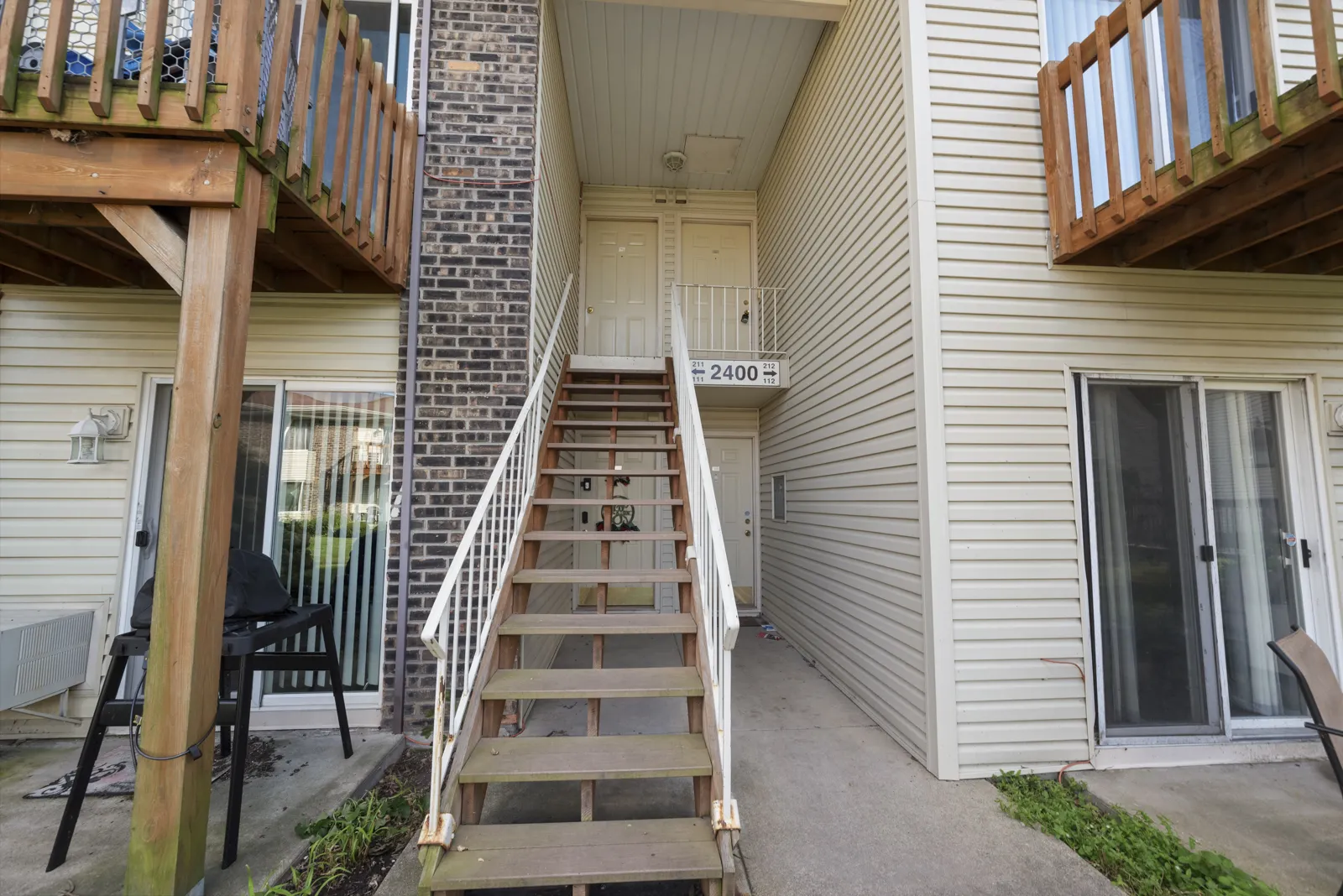 2400 Light Road 212 IL