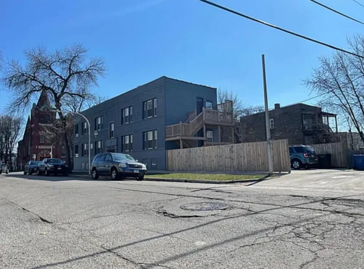 3639 W Iowa Street 1 IL