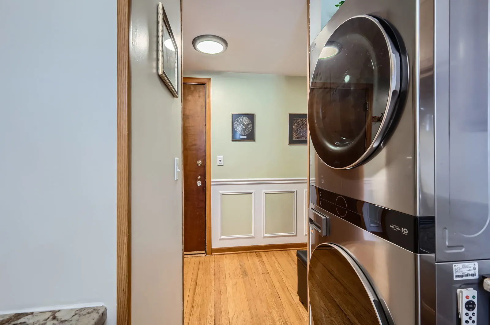 28 S 6th Avenue 1D IL