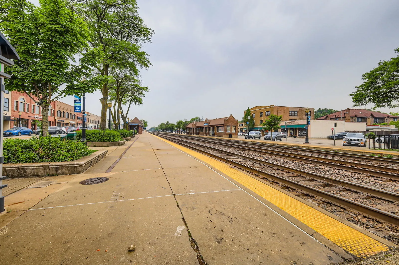 28 S 6th Avenue 1D IL