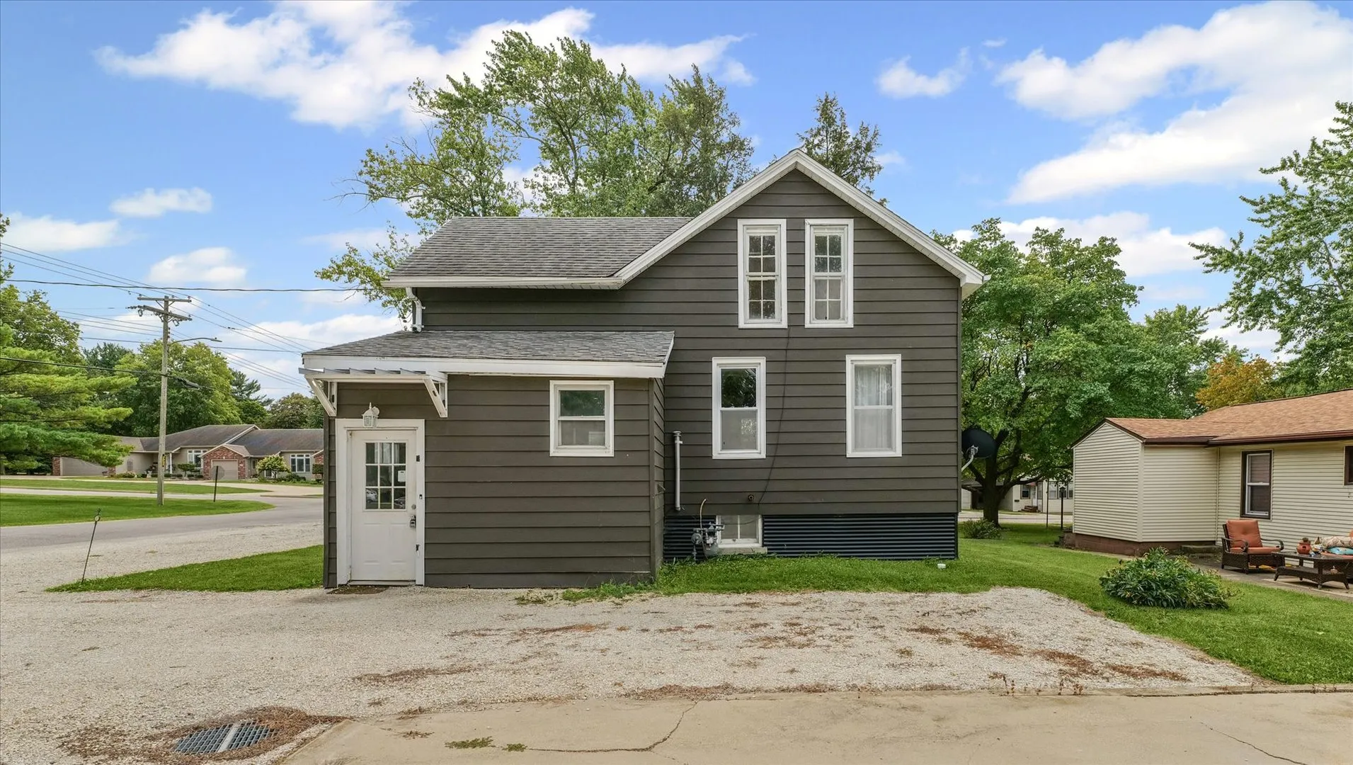 389 E Summer Street IL