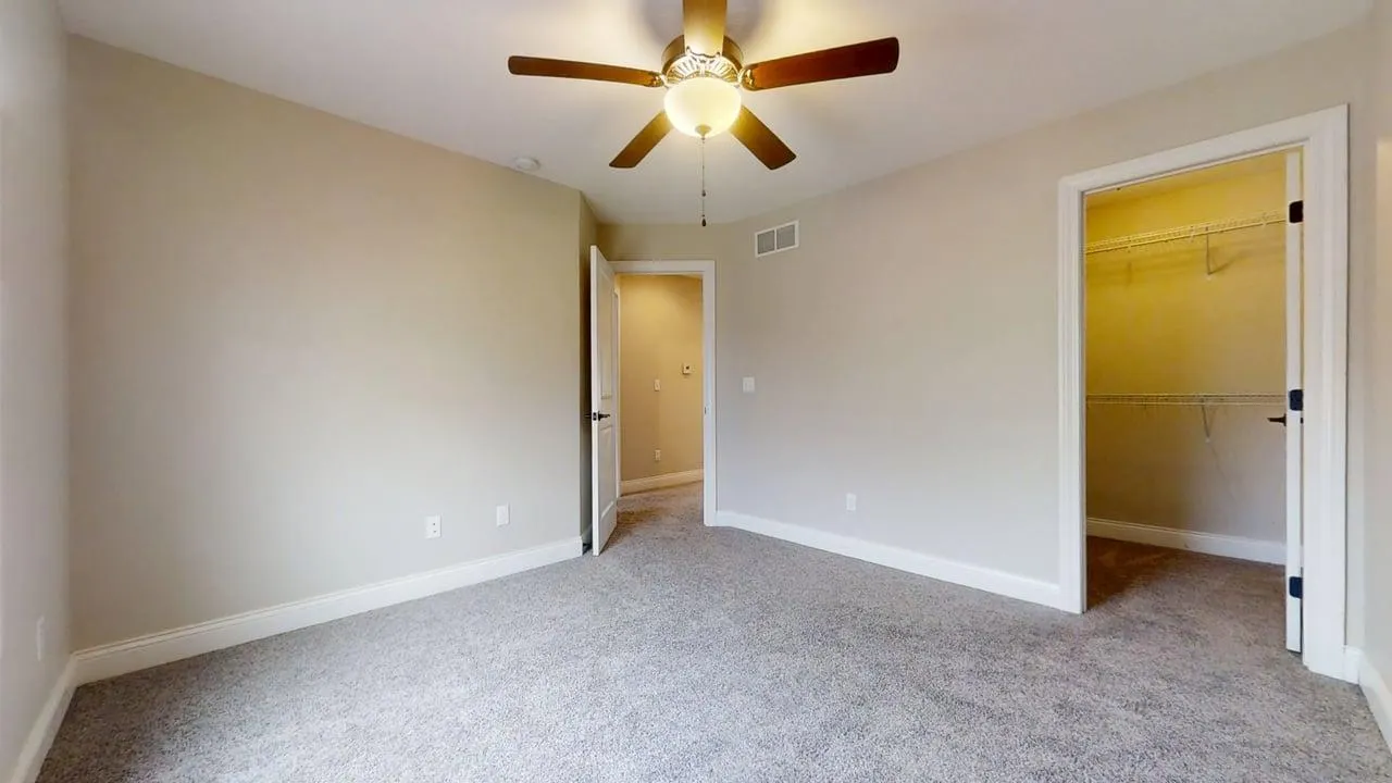 1320 Myrtle Beach Avenue IL