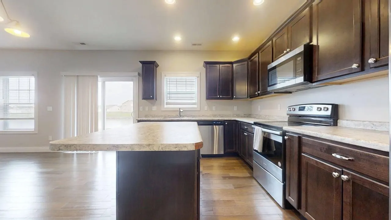 1320 Myrtle Beach Avenue IL
