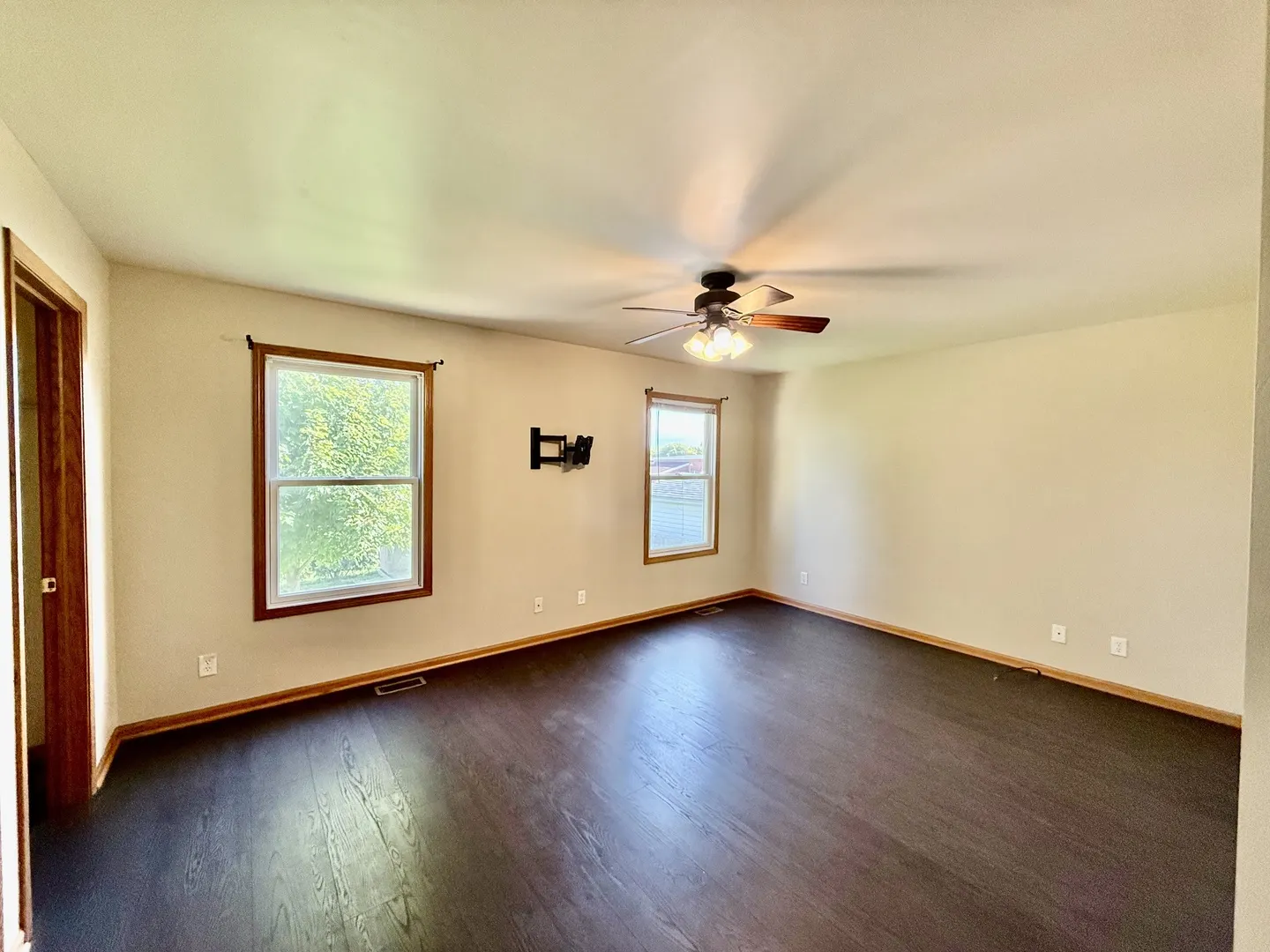317 Plymouth Court IL