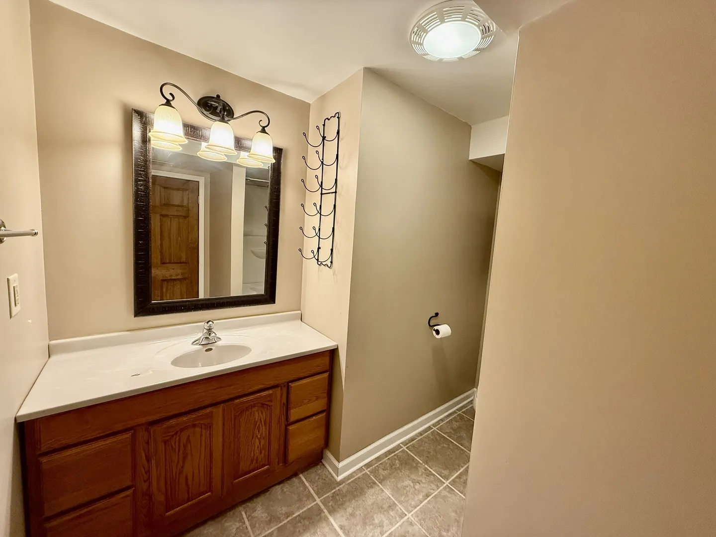 317 Plymouth Court IL