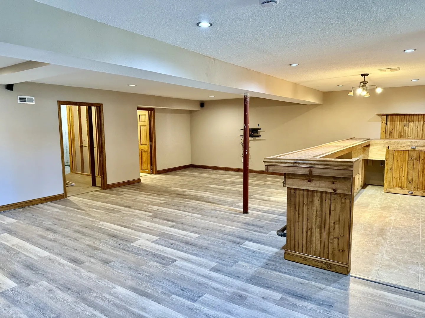 317 Plymouth Court IL