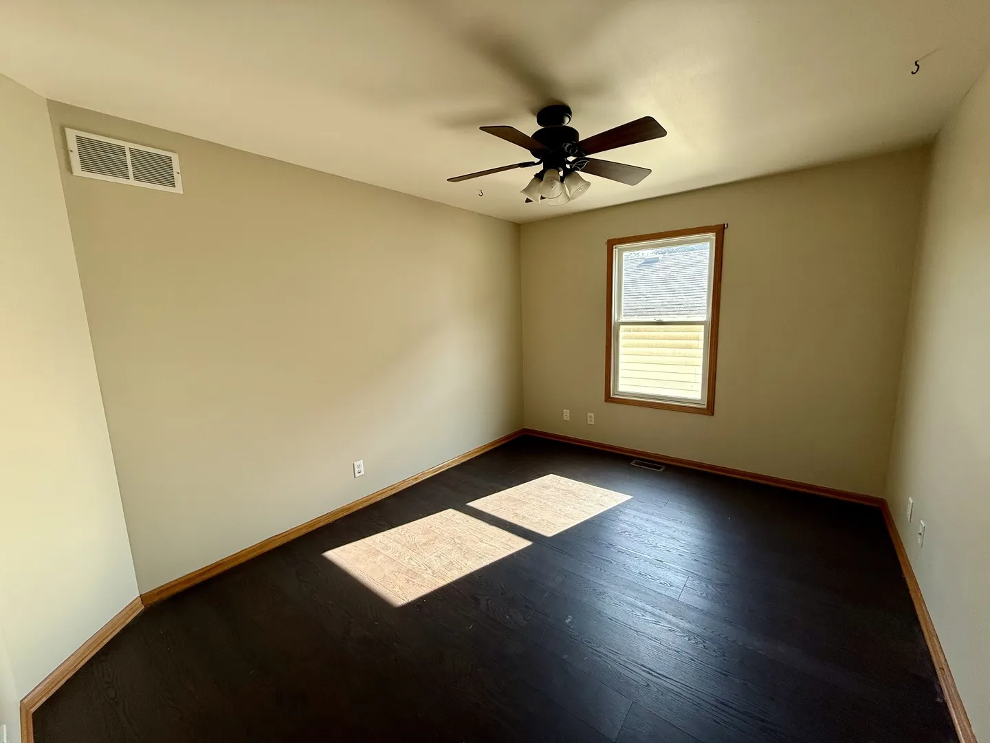 317 Plymouth Court IL