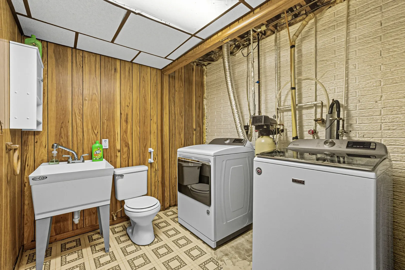2124 Middlebury Road IL