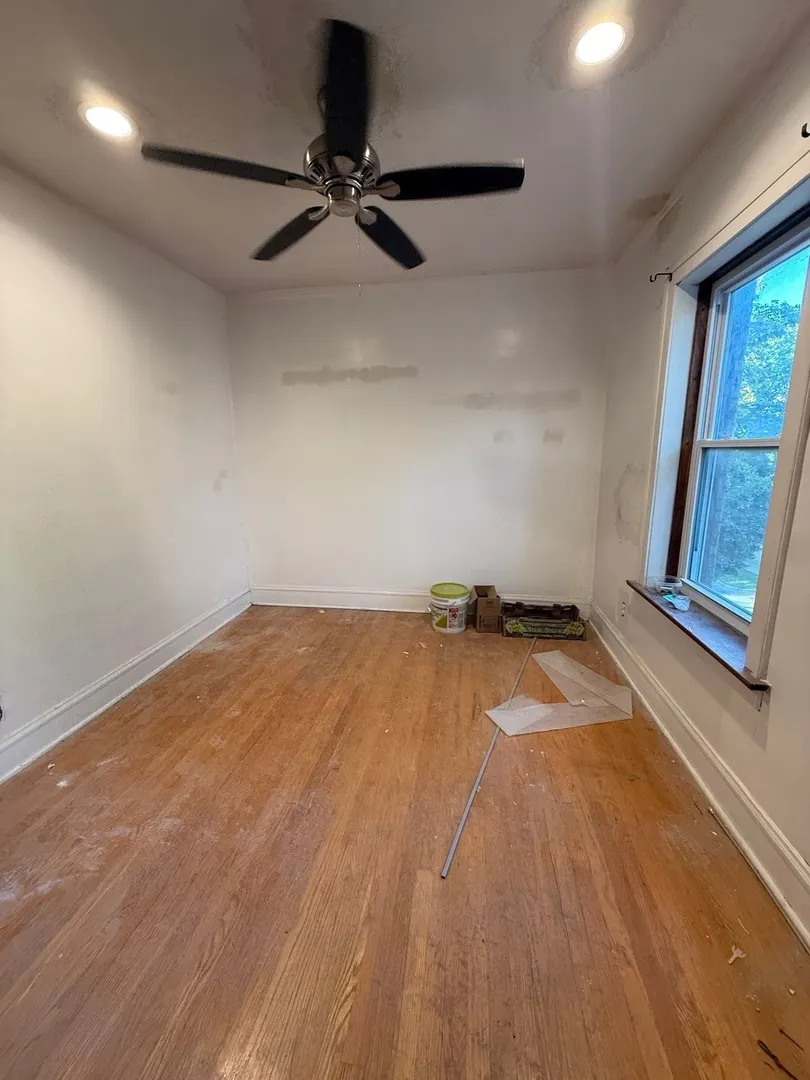2300 W Sunnyside Avenue 3E IL