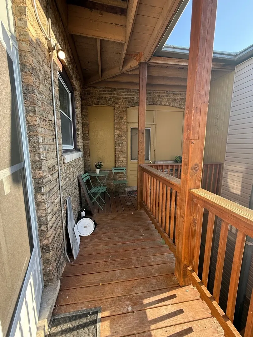 2300 W Sunnyside Avenue 3E IL