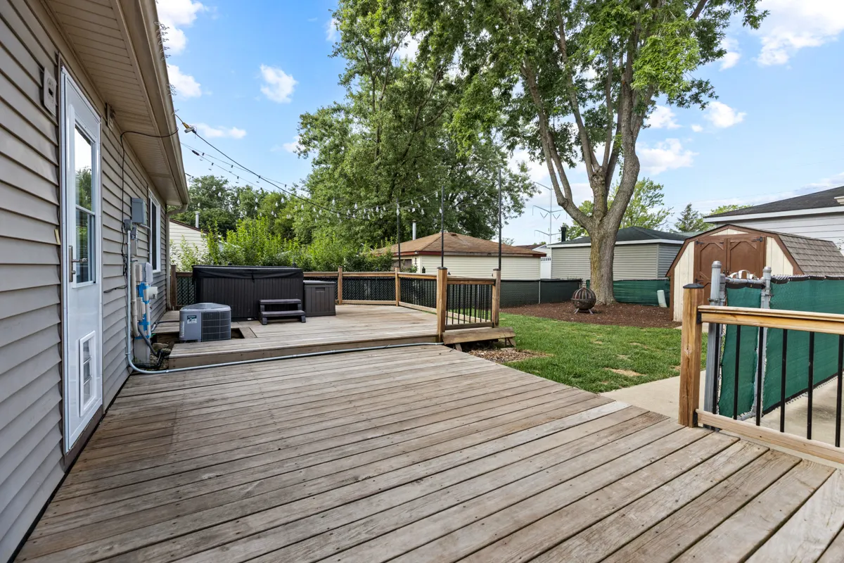 207 Hampdon Court IL