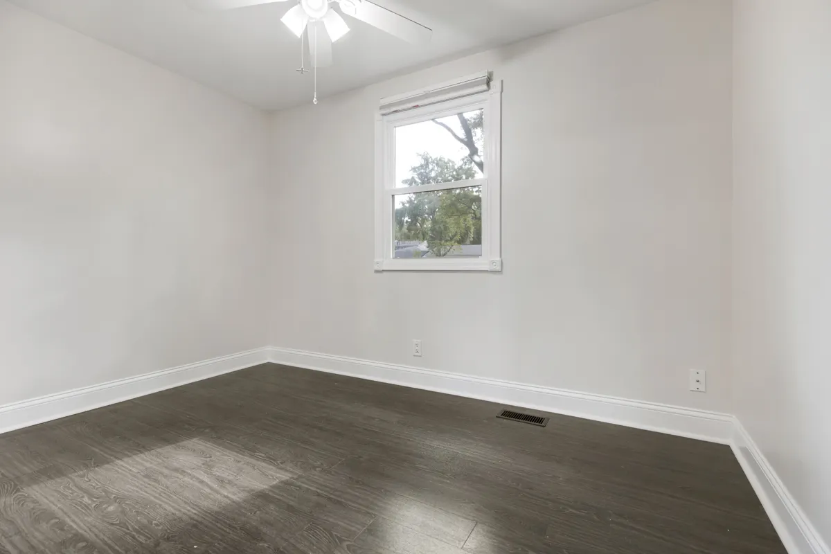 207 Hampdon Court IL