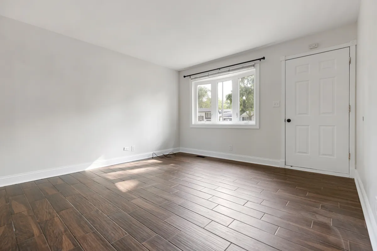 207 Hampdon Court IL