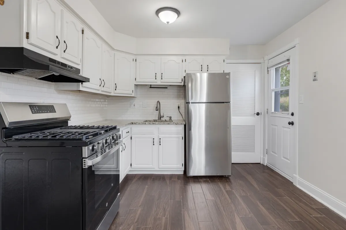 207 Hampdon Court IL