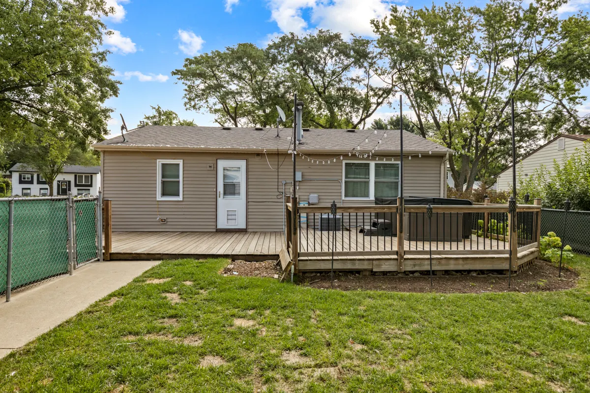 207 Hampdon Court IL