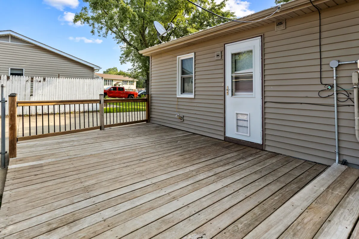 207 Hampdon Court IL