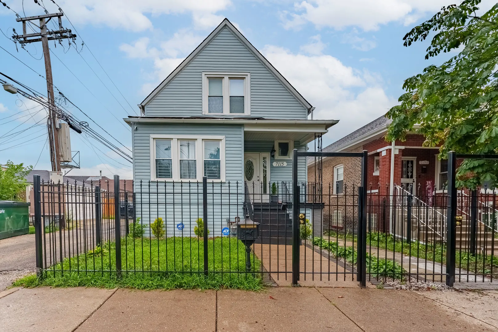 7115 S Rockwell Street IL