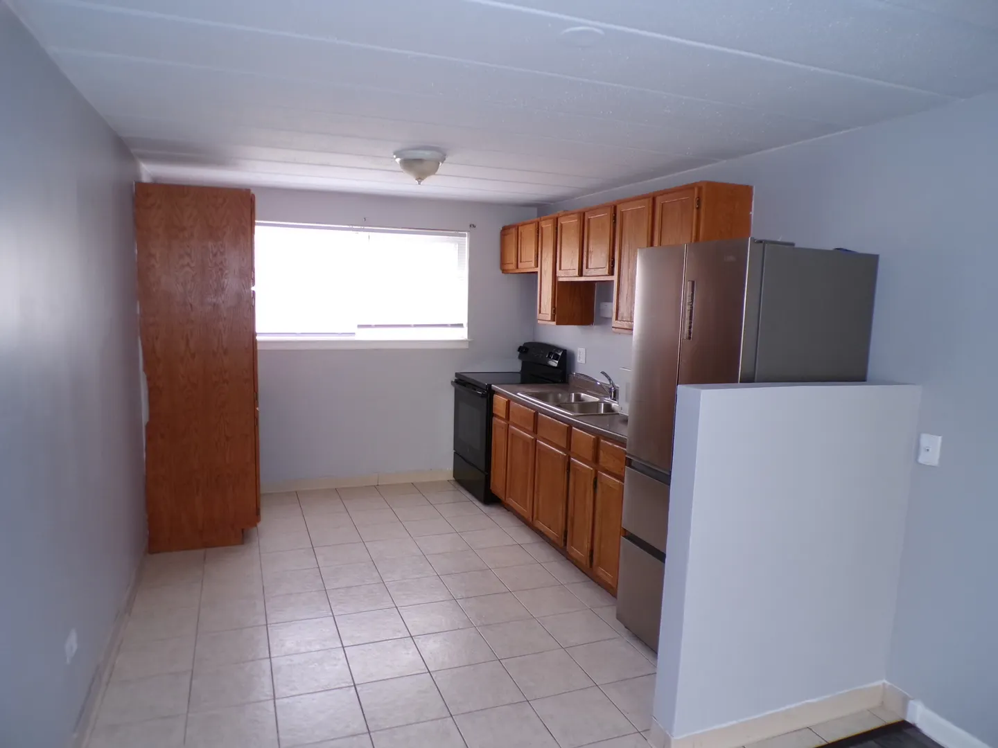 12548 Fairview Avenue 2B IL
