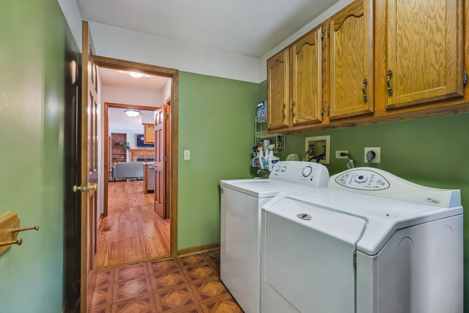 2483 Lakeside Drive IL