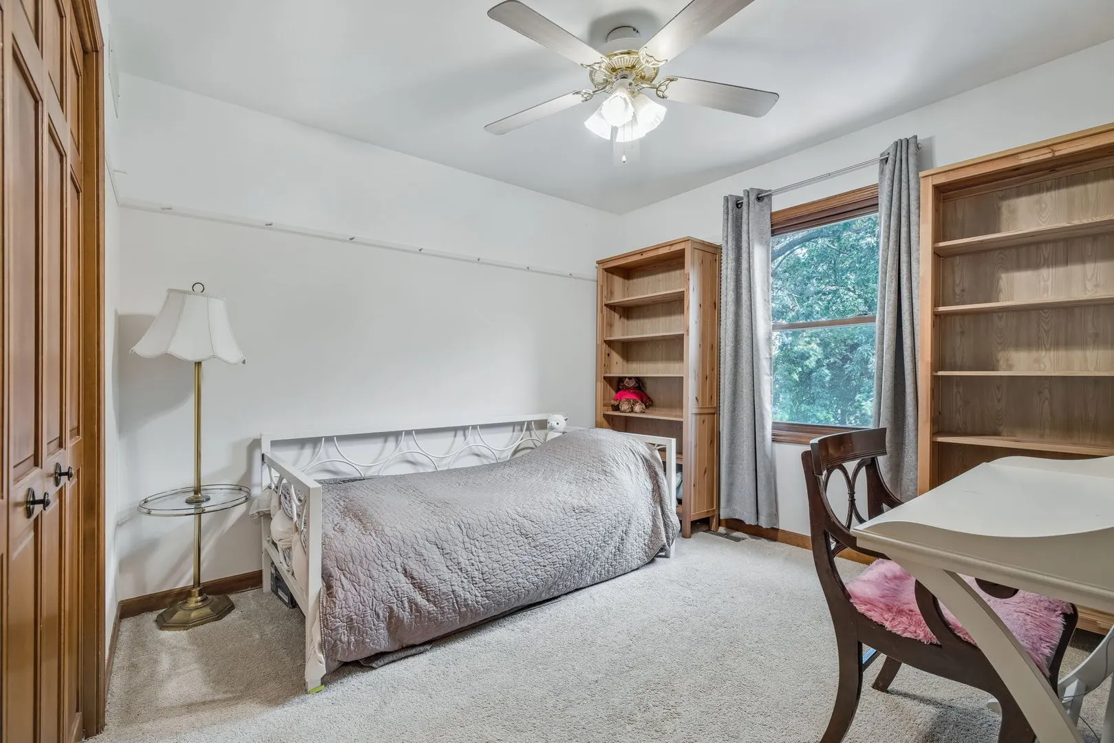 2483 Lakeside Drive IL