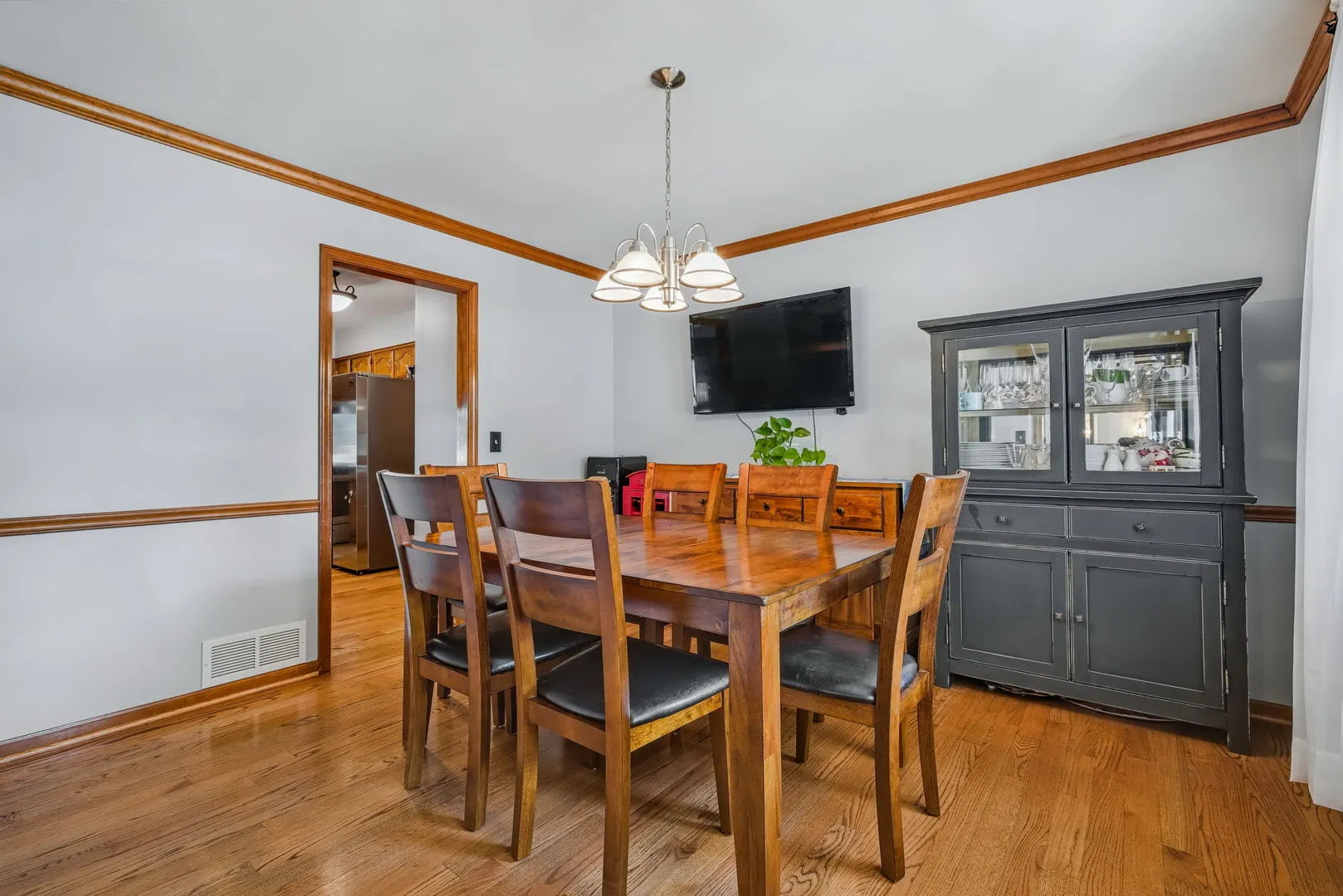 2483 Lakeside Drive IL
