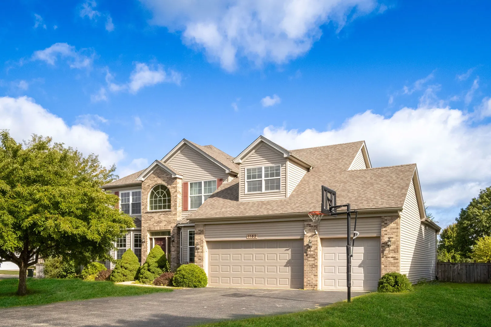 1163 Western Lane IL